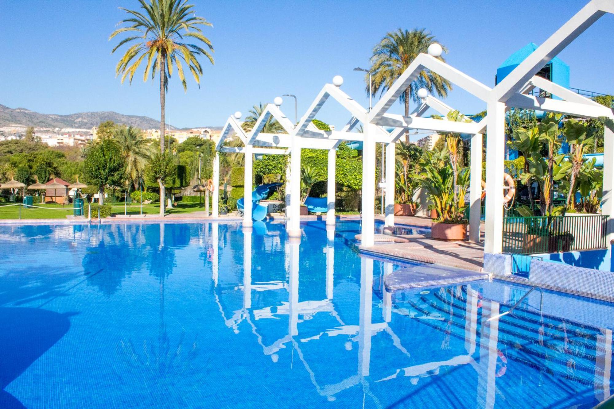 Benal Beach Suite Ii, Estudio Con Parque Acuatico Y Vistas Al Mar. Benalmadena Exterior photo