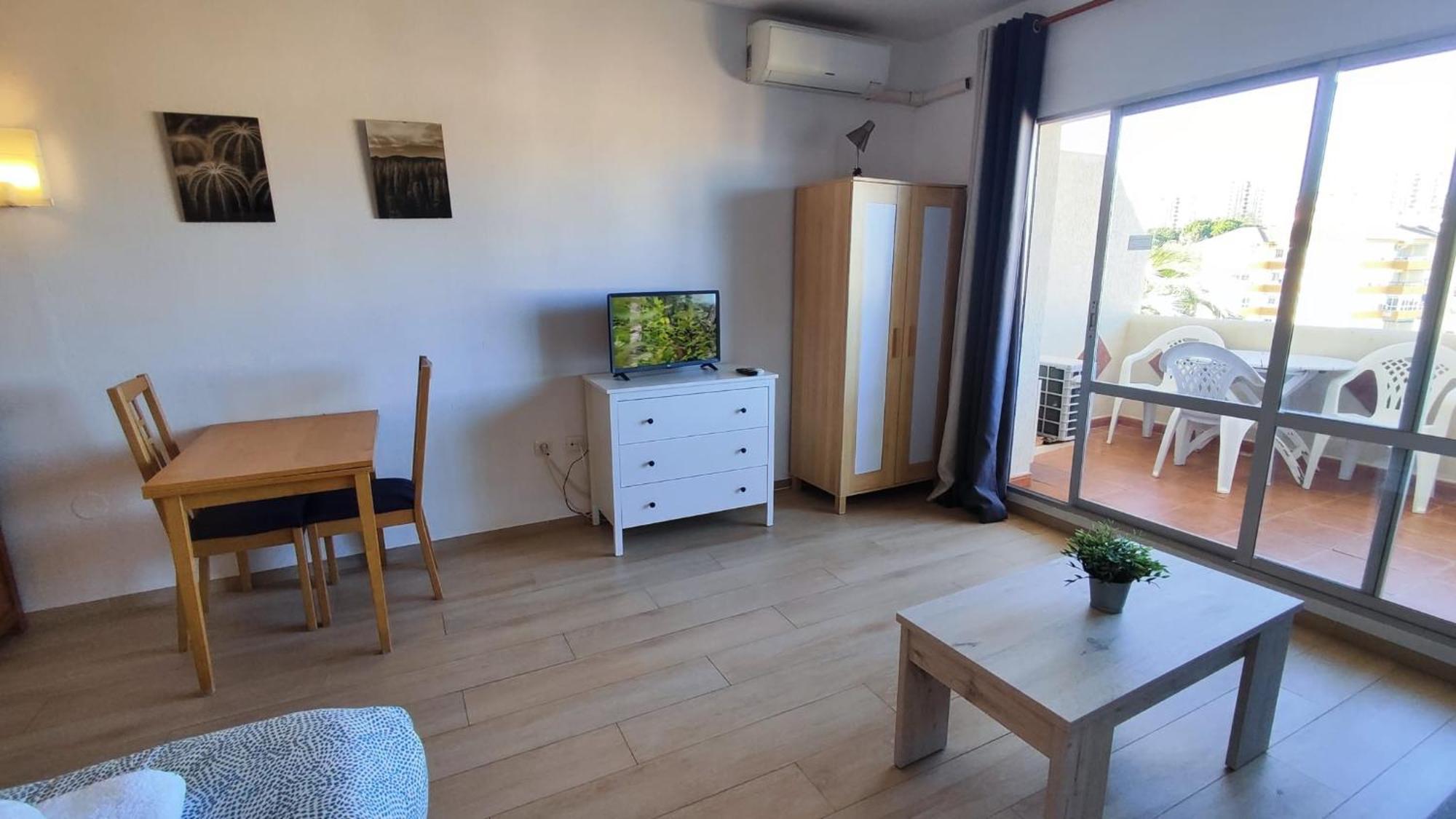 Benal Beach Suite Ii, Estudio Con Parque Acuatico Y Vistas Al Mar. Benalmadena Exterior photo